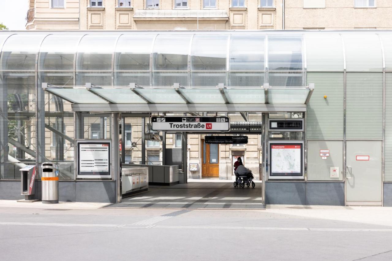 Vienna Central Station Residence Exterior photo